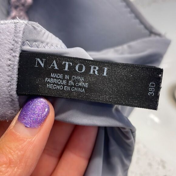 NATORI woman’s gray underwire bra - Picture 8 of 11